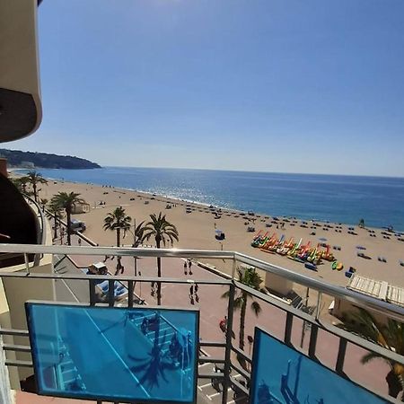 Hostal Lloret Playa リョレート・デ・マル エクステリア 写真