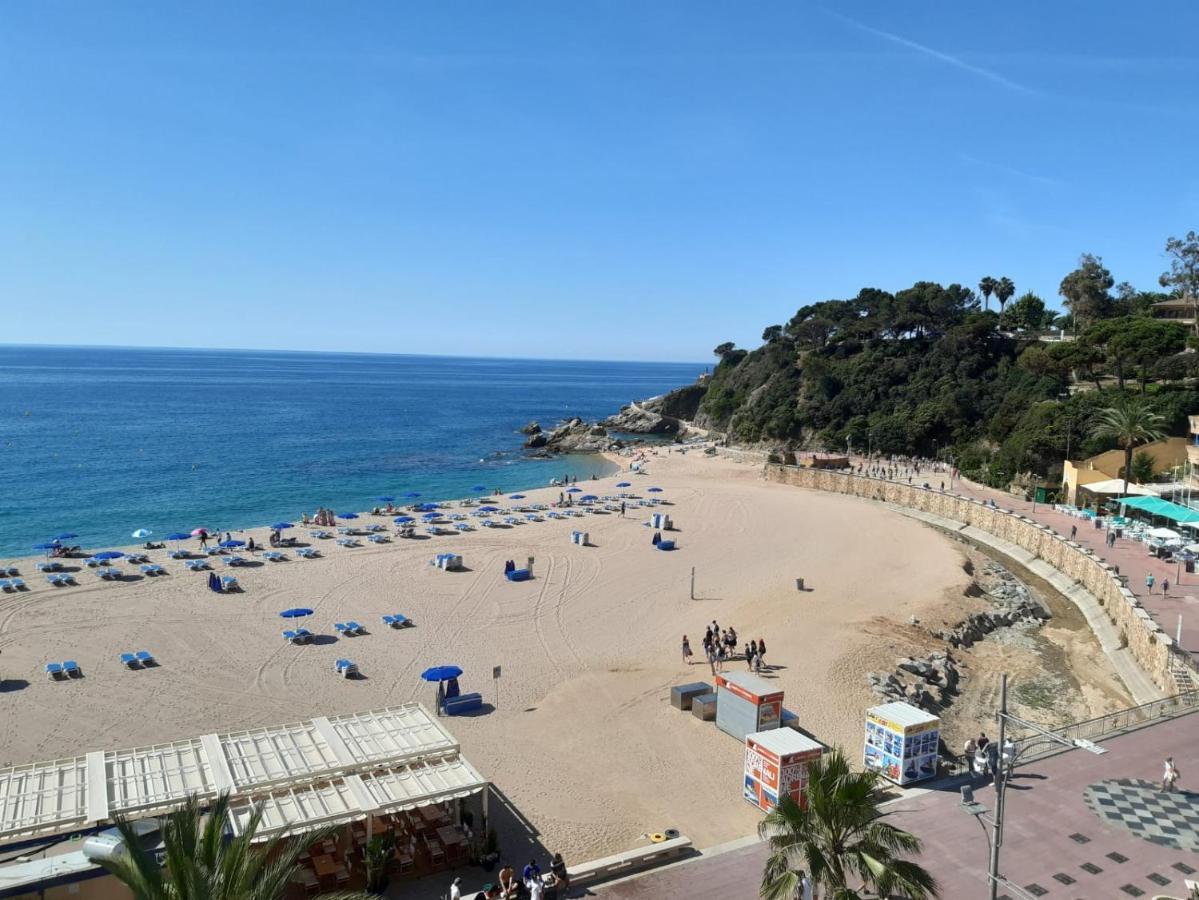 Hostal Lloret Playa リョレート・デ・マル エクステリア 写真